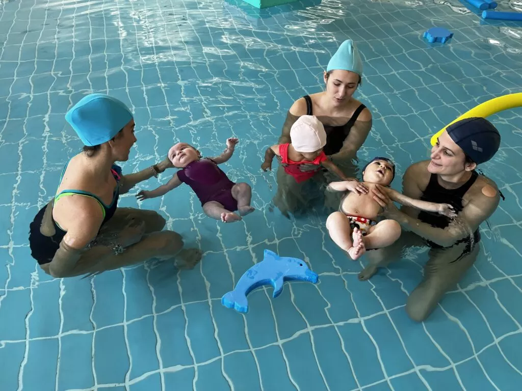 swimbabyswim nuoto neonatale – Lezioni collettive da 3 a 36 mesi