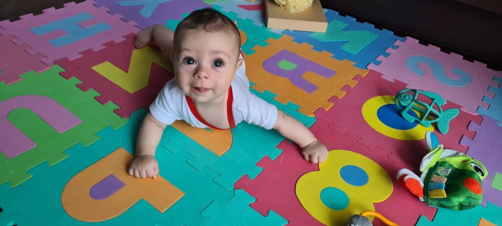 Tummy time swimbabyswim 7