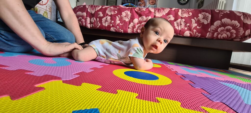 copertin tummy time swimbabyswim